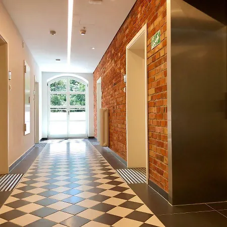 アパートホテル Gdanski Harward